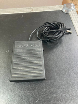 Педаль сустейна M-Audio SP-1 Б/У