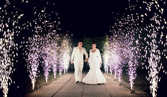 Холодные фонтаны 3 метра 60 секунд услуга